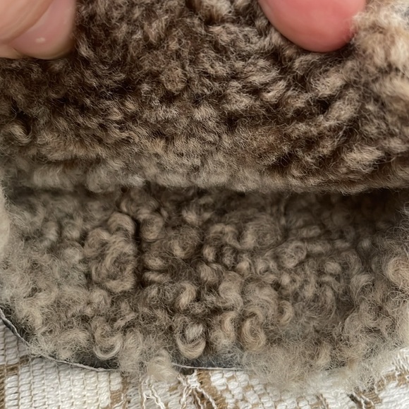 Unisex Black Crackled Leather Soft Sheepskin Winter Mittens - Picture 12 of 14